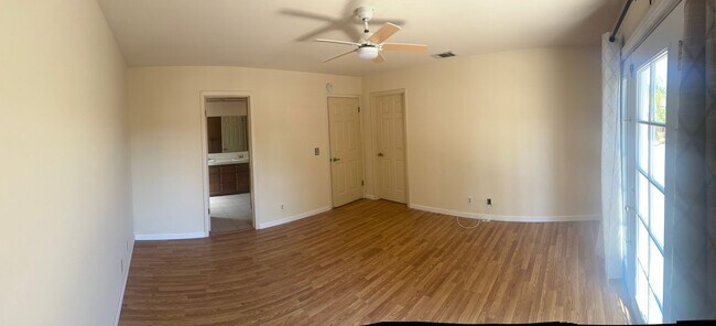 Building Photo - Celebrate 4th of July in Canyon Lake from your 3 bedroom / 2 Bath home with Lake View!