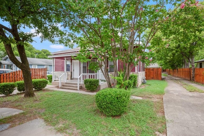 Primary Photo - 300 Provines Dr