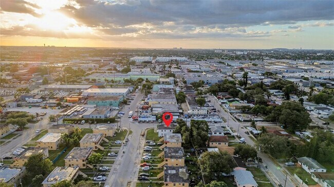 Building Photo - 4801 NW 33rd Ave