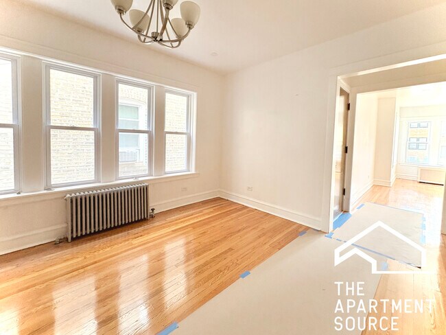 Building Photo - 5713 N Talman Ave