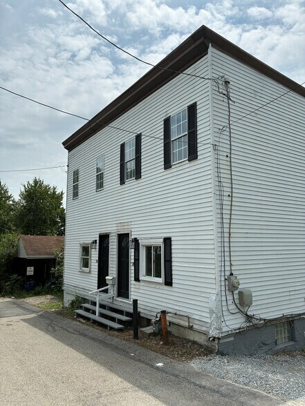 Building Photo - 76 Cortina Way
