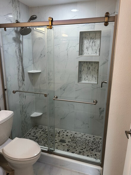 Building Photo - 3583 Whispering Oaks Ln