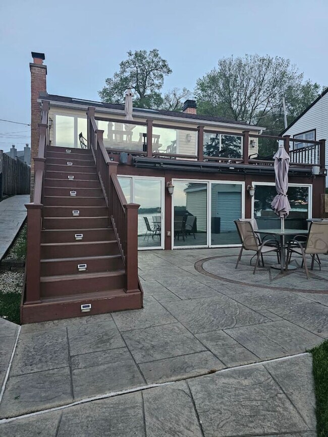 Building Photo - 188 Howard Ct