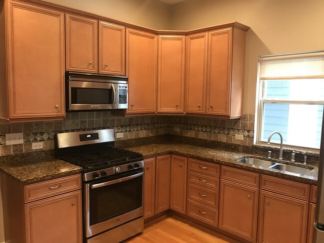 1fl main kitchen - 4545 Lawndale Ave