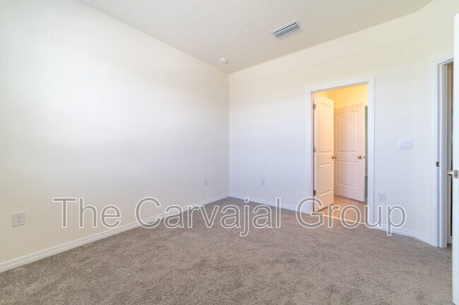 Building Photo - 1813 Walnut Crk Dr