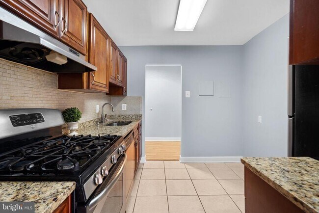 Building Photo - 19413 Brassie Pl