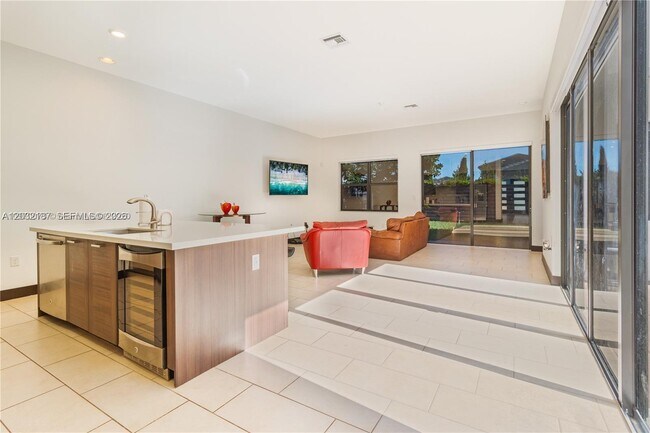 Building Photo - 13659 SW 159th Ave