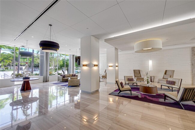 Building Photo - 100 Bayview Dr