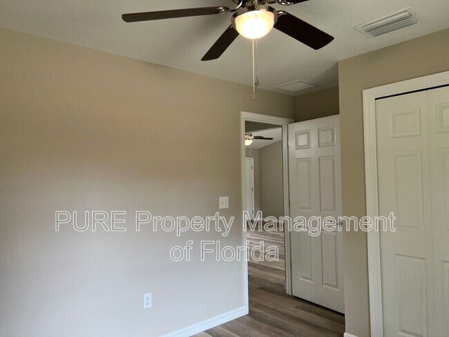 Building Photo - 8 Locust Loop Dr