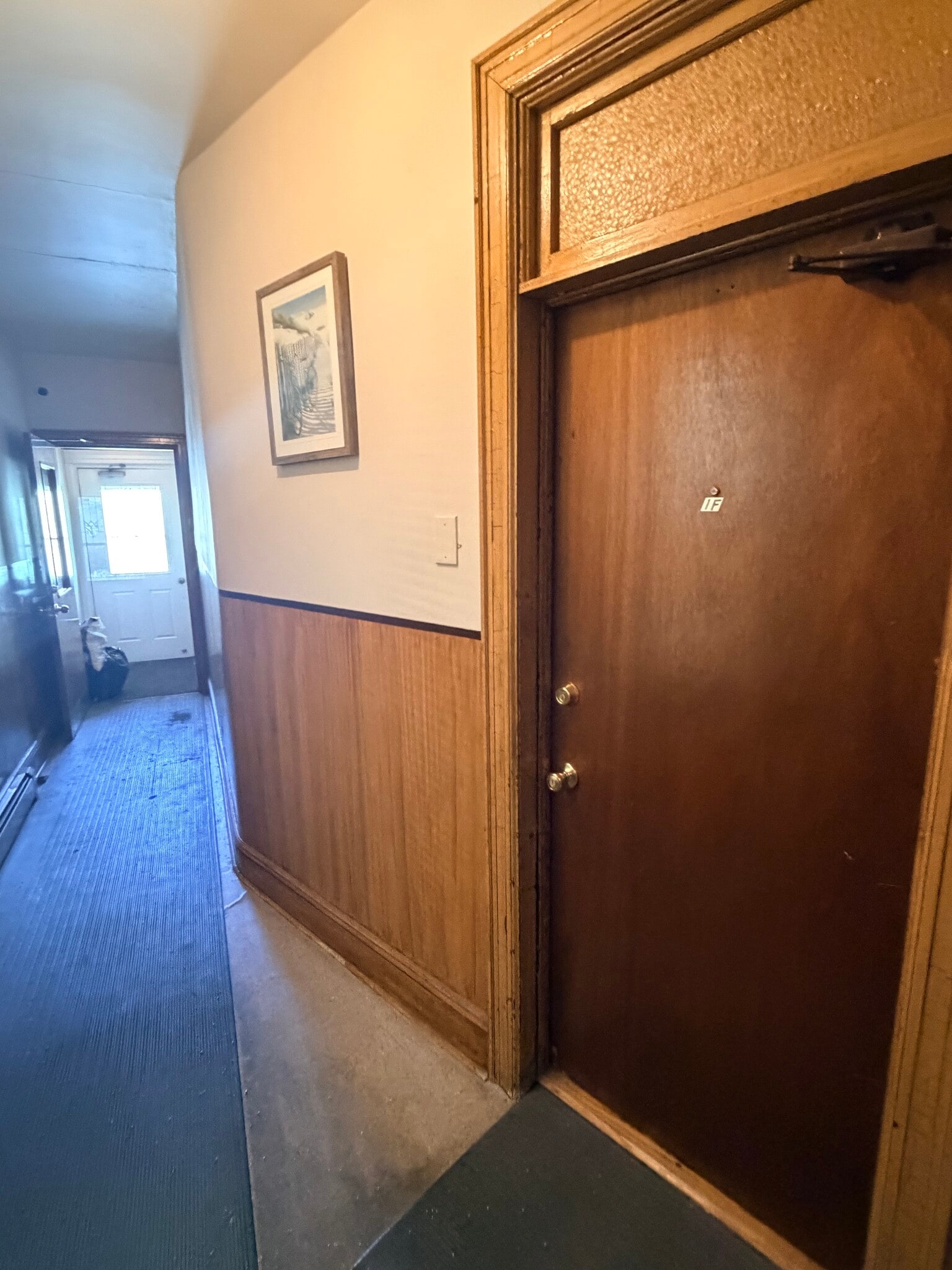 Building Photo - 44 W 7th St