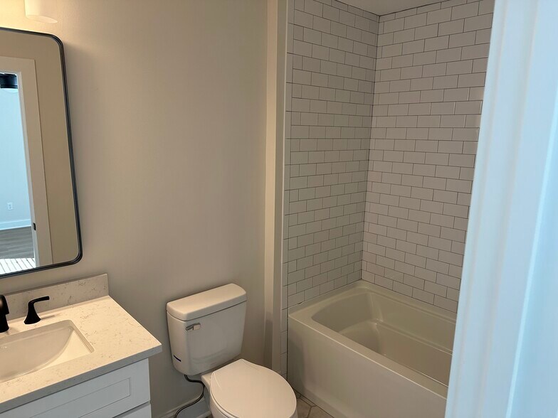 Guest Bath - 200 Raymond St