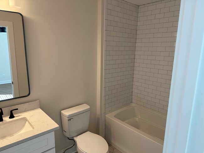 Guest Bath - 200 Raymond St