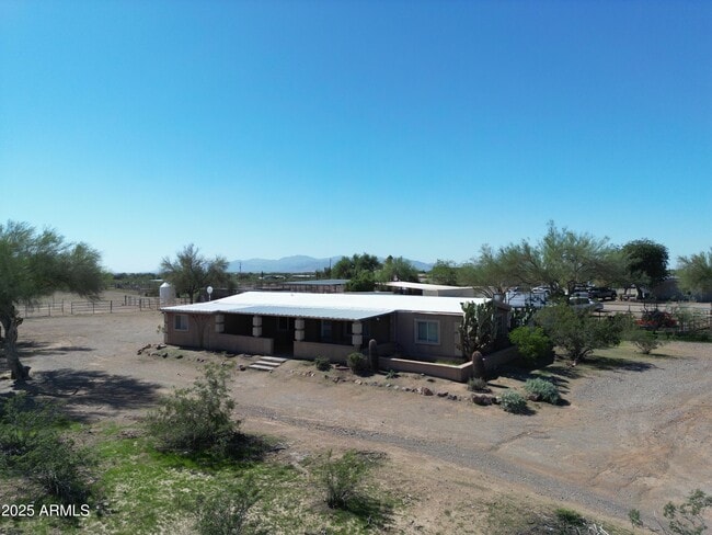 Building Photo - 16511 W Dale Ln