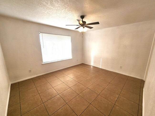 Building Photo - 3004 Missouri Ave