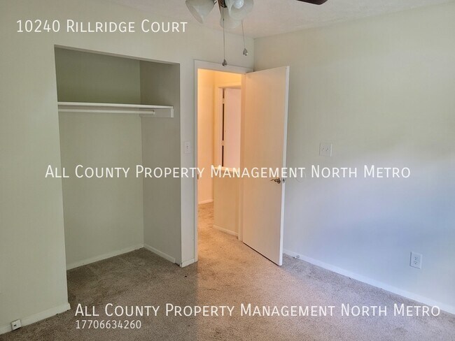 Building Photo - 10240 Rillridge Court