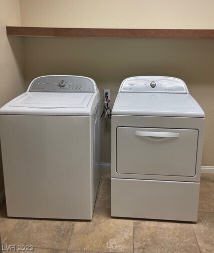 Building Photo - 6490 Parrot Ridge Ct