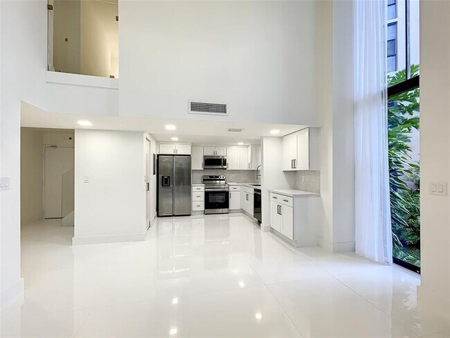 Building Photo - 20329 W Country Club Dr