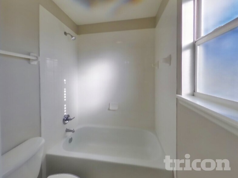 Building Photo - 2882 Spoonbill Trail