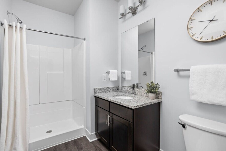 Building Photo - 8510 Westfield Blvd