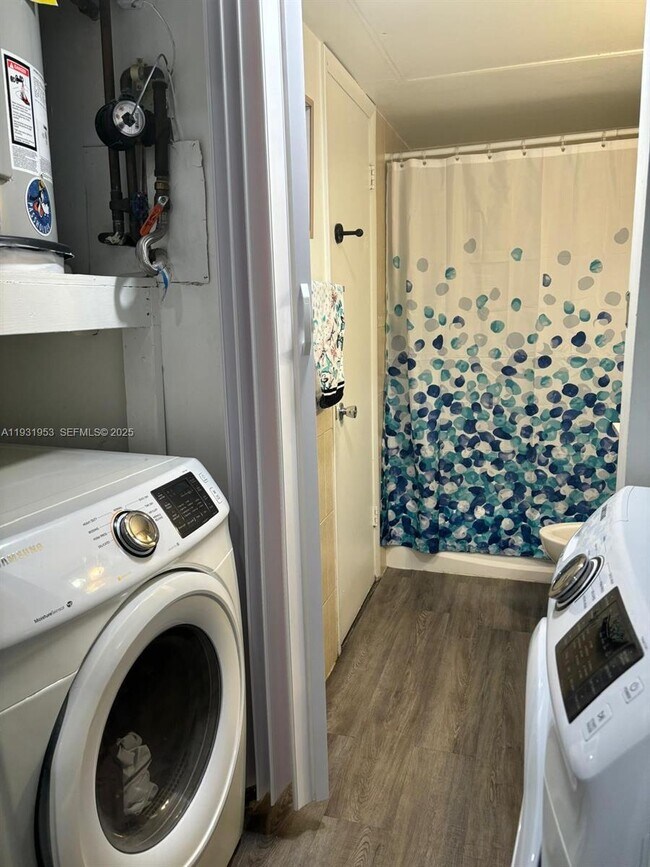 Building Photo - 6740 NW 175th Ln