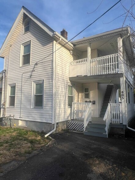 Primary Photo - 405 Park St