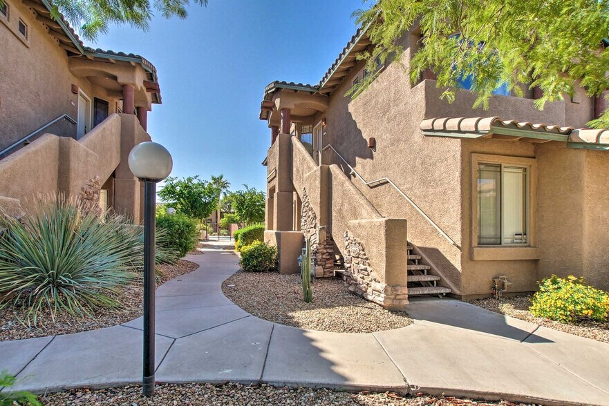Building Photo - 11500 E Cochise Dr