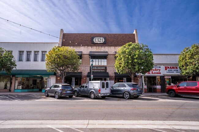 Building Photo - TO1321 (Commercial)