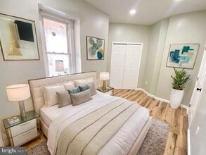 Building Photo - 1426 W Rockland St