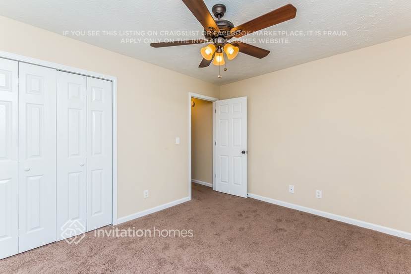 Building Photo - 1040 Deer Hollow Dr
