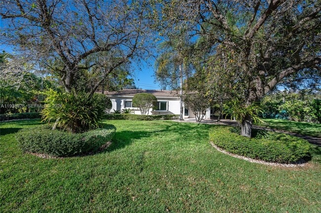 Building Photo - 5626 SW 69th Ave