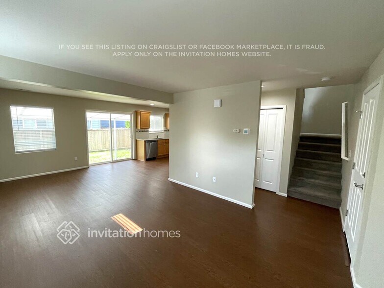 Building Photo - 3524 Celebration Ave E