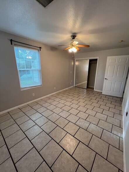 large second bedroom - 1306 8th St