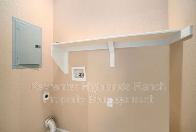 Building Photo - 1494 Red Cliff Way