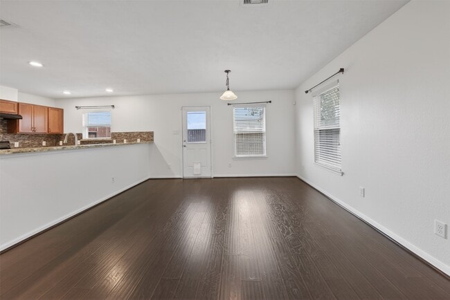 Building Photo - 15019 Trinity Meadow Dr