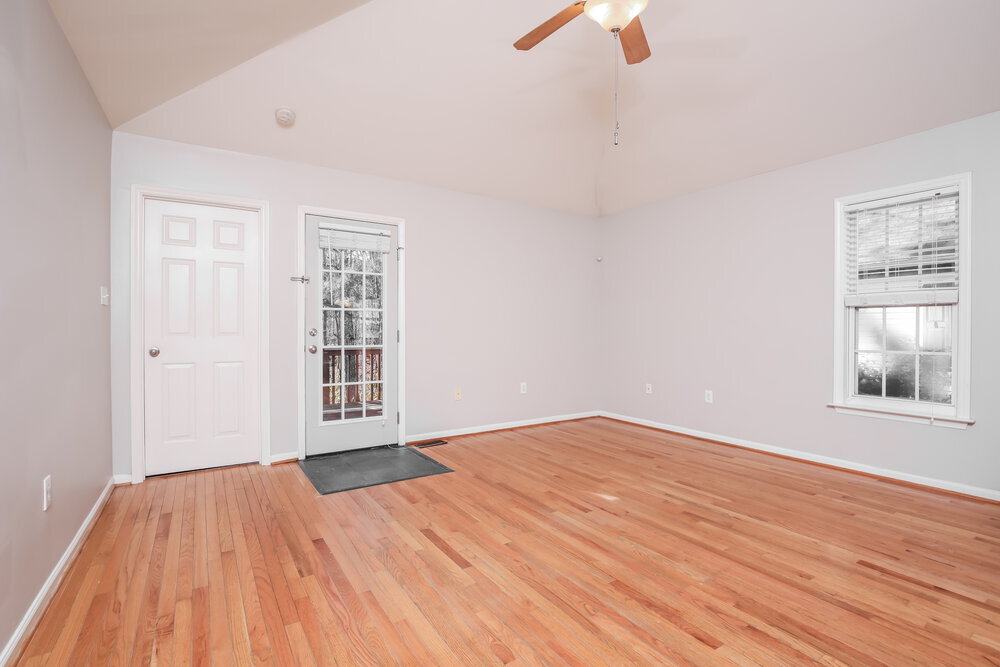 Building Photo - 305 Occidental Dr