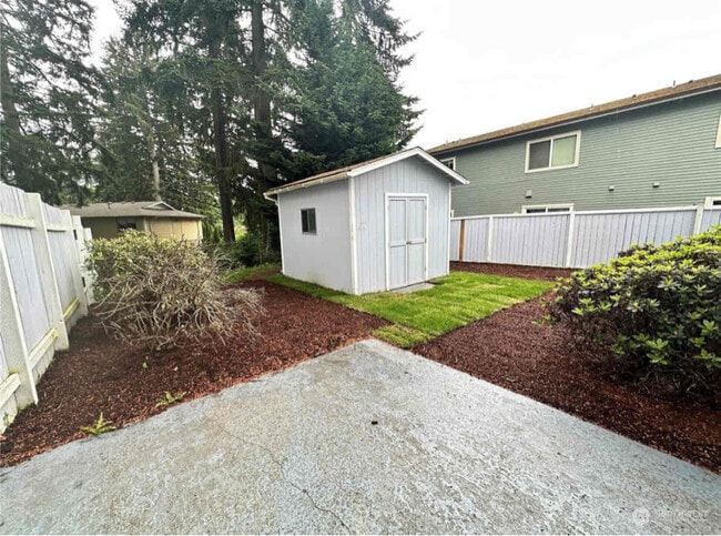 Building Photo - 3615 Auburn Way S