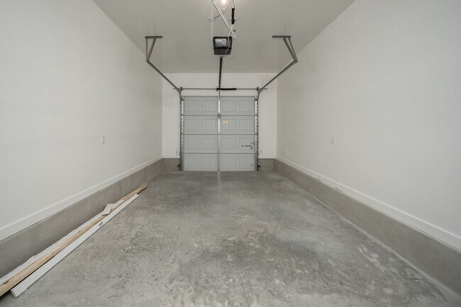 Building Photo - Be the first to live in this stunning bran...