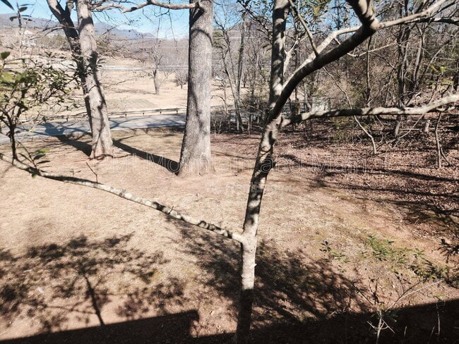 Building Photo - 2 Woodlands Dr