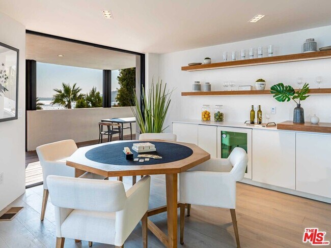 Building Photo - 25225 Malibu Rd