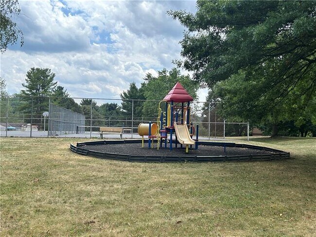 Building Photo - 903 Lynwood Ct