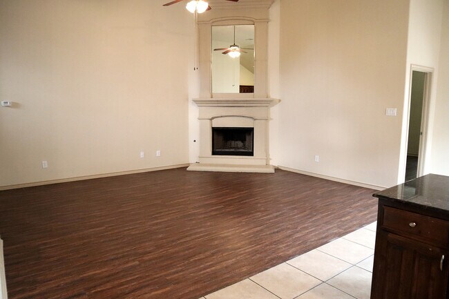 Building Photo - 2245 Laurel Forest Dr