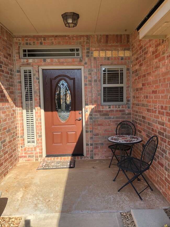 Building Photo - 1308 Saddle Rock Drive