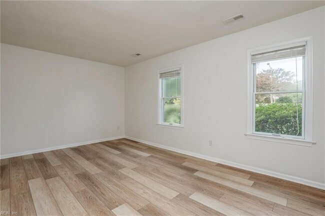 Building Photo - 521 Shakespeare Dr