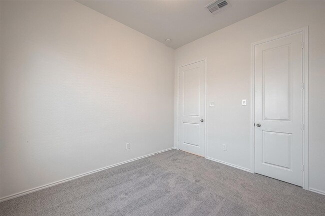 Building Photo - 1303 Munson Valley Rd