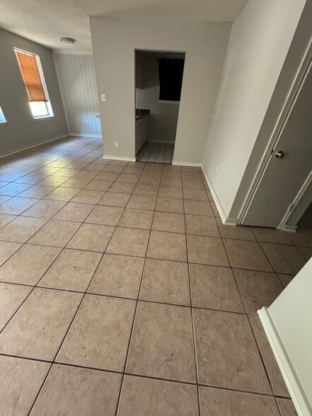 Building Photo - 1863 Nekoma Ct