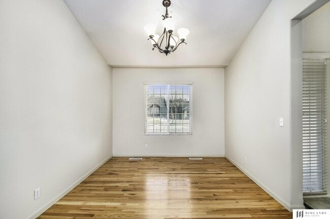 Building Photo - 2108 S 197th St