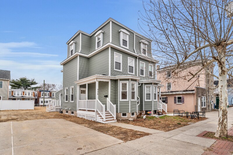 Building Photo - 320 Market St