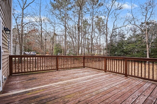 Building Photo - 201 Phillips Ridge Ln