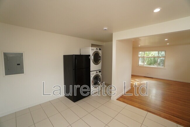 Building Photo - 4477 S Acoma St