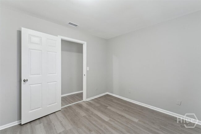 Building Photo - 2120 Bulloch St